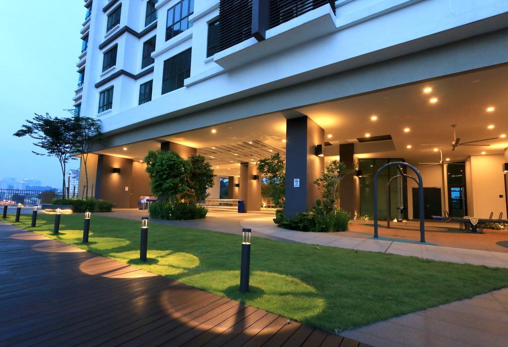 Pine Cone @ Avantas Mid Valley Kuala Lumpur Exterior foto